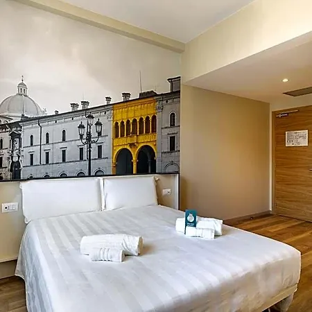 B&B Hotel Brescia ブレシア