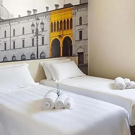 ホテル B&B Hotel Brescia ブレシア