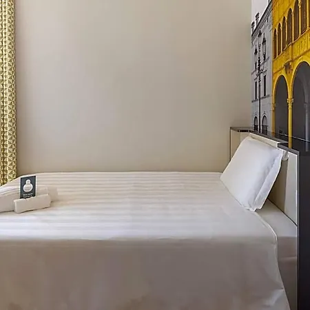 B&B Hotel Brescia ホテル 3*