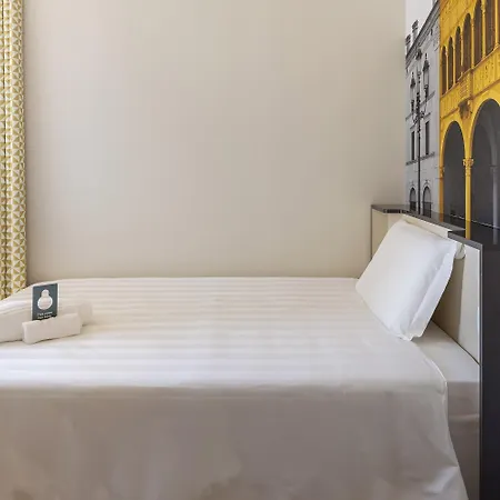 Hotel B&B Hotel Brescia 3*