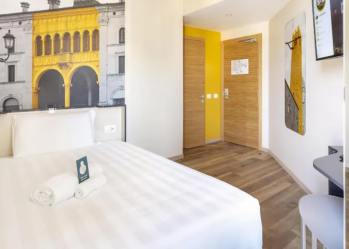 Hotel B&B Hotel Brescia 3*
