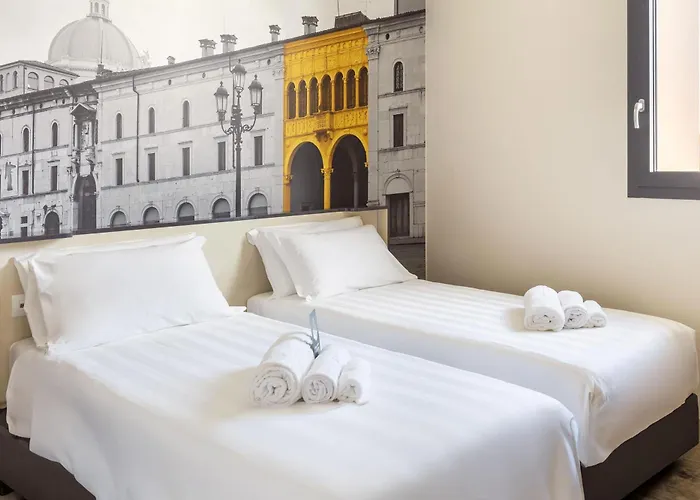 酒店 B&B Hotel Brescia